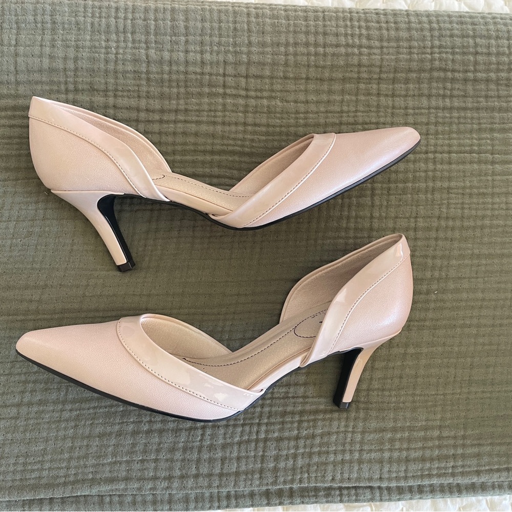 Life Stride Saldana Soft Taupe NWT 8.5